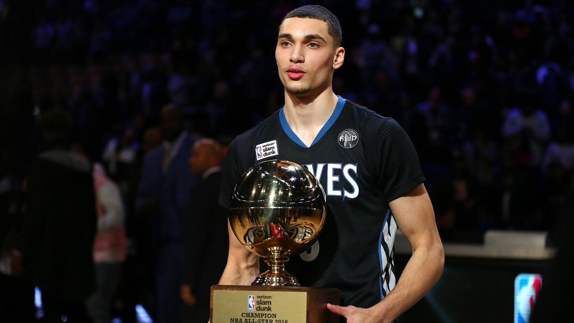 九游体育官网入口-竞技精神：运动员坚韧不拔的拼搏故事，竞技精神的事例