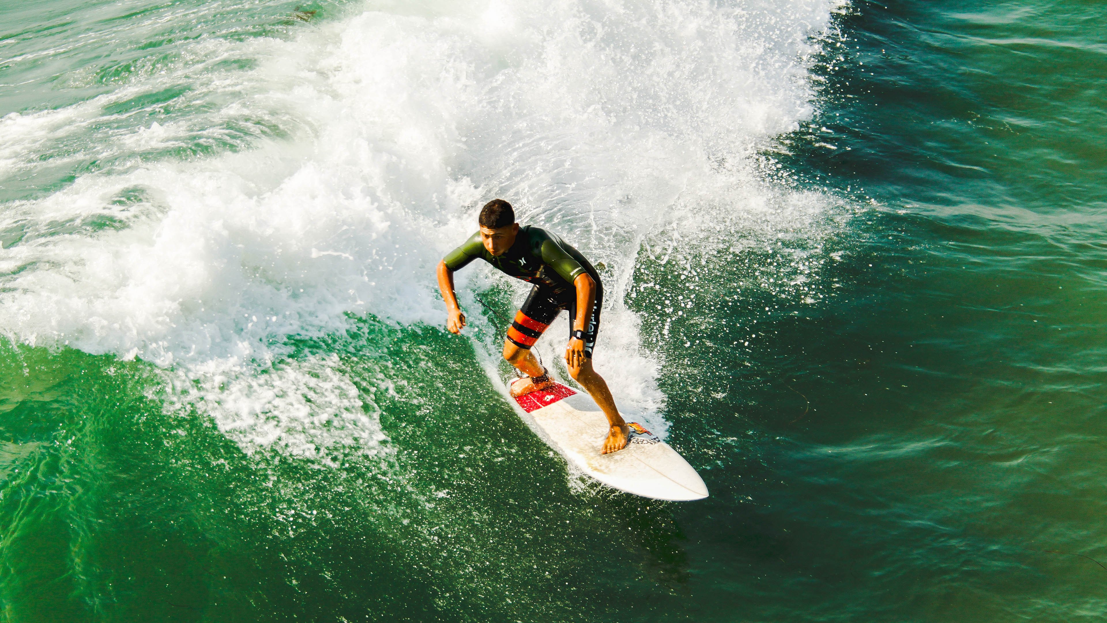 JiuyouAPP下载-荷兰骑手 Marlies van Baalen 在巴黎奥运会盛装舞步比赛中获得第十名，展现坚韧精神。